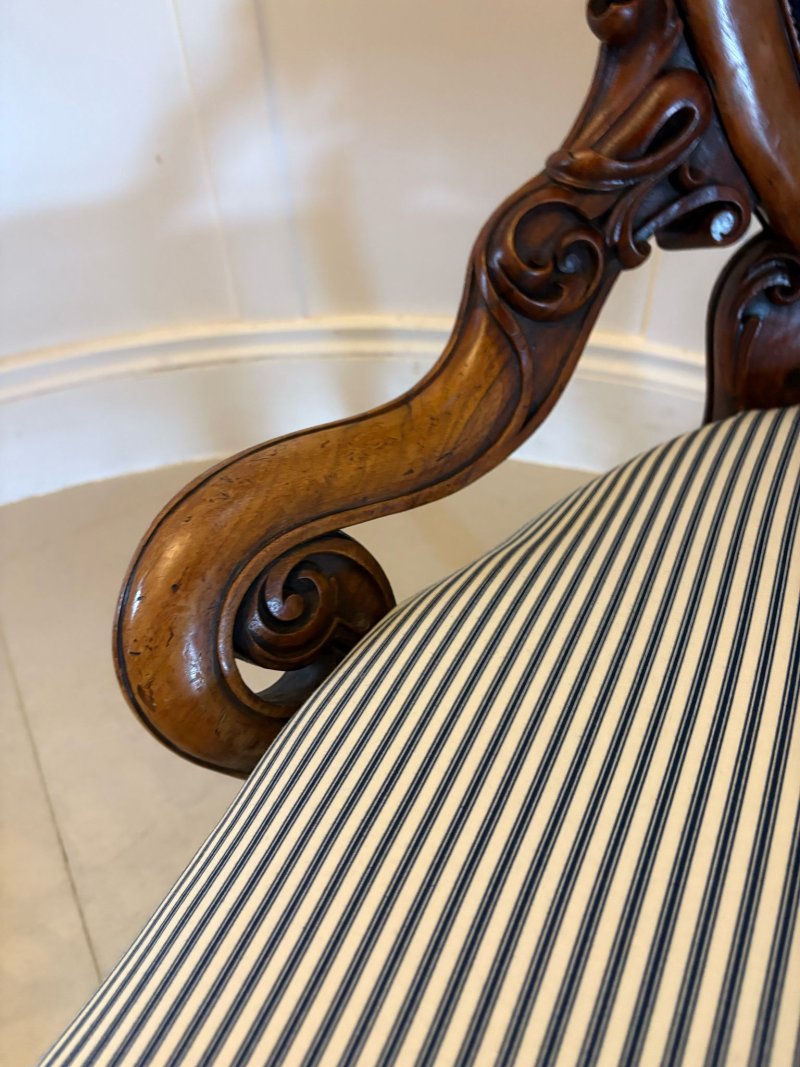 Superb Quality Carved Walnut Antique Victorian Ladies Chair - Image 6